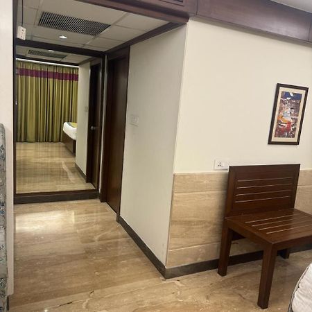 Hotel Luxury Resident - Banjara Hills City View With Complimentary Breakfast Hyderabad Exterior photo